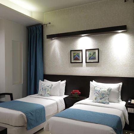 Rockland Hotel, C.R Park Nowe Delhi Zewnętrze zdjęcie