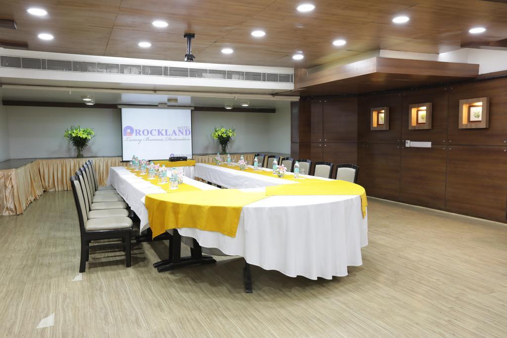 Rockland Hotel, C.R Park Nowe Delhi Zewnętrze zdjęcie