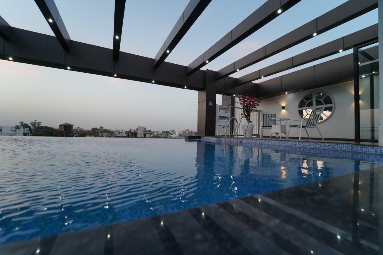 Rockland Hotel, C.R Park Nowe Delhi Zewnętrze zdjęcie