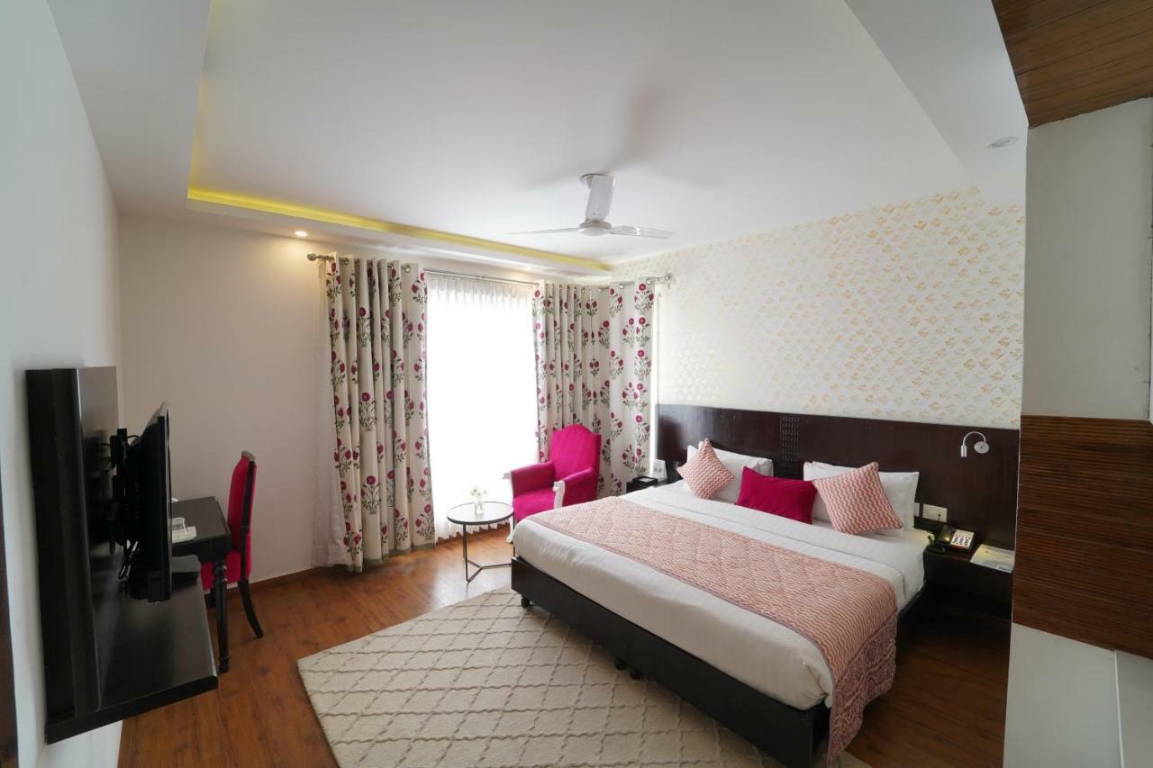 Rockland Hotel, C.R Park Nowe Delhi Zewnętrze zdjęcie