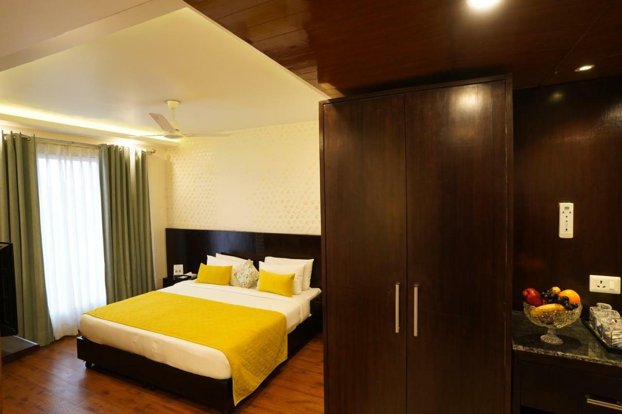 Rockland Hotel, C.R Park Nowe Delhi Zewnętrze zdjęcie